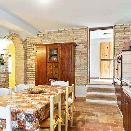Semesterbostad Il Casale Degli Allori A 20 Minuti Dalla Riviera Del Conero *